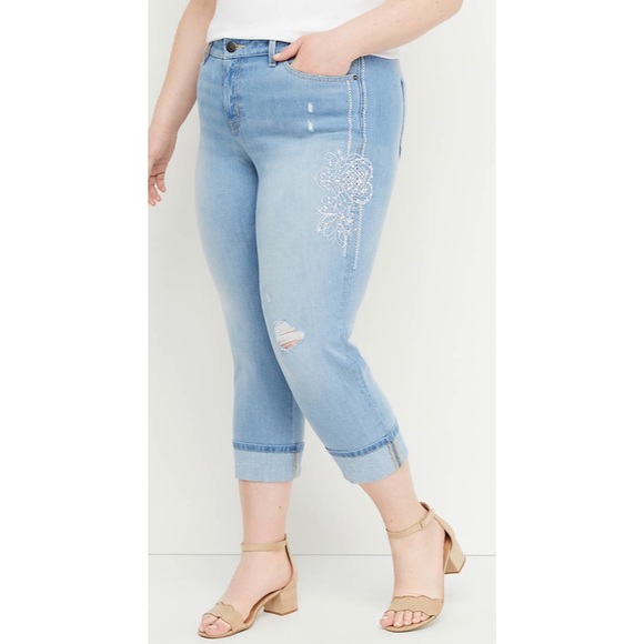 Lane Bryant Crop embellished Jean NWT - Picture 3 of 4